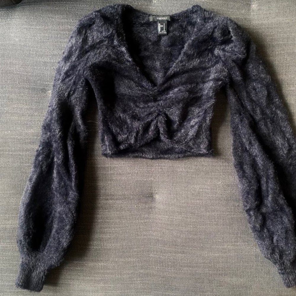 Cropped sweater